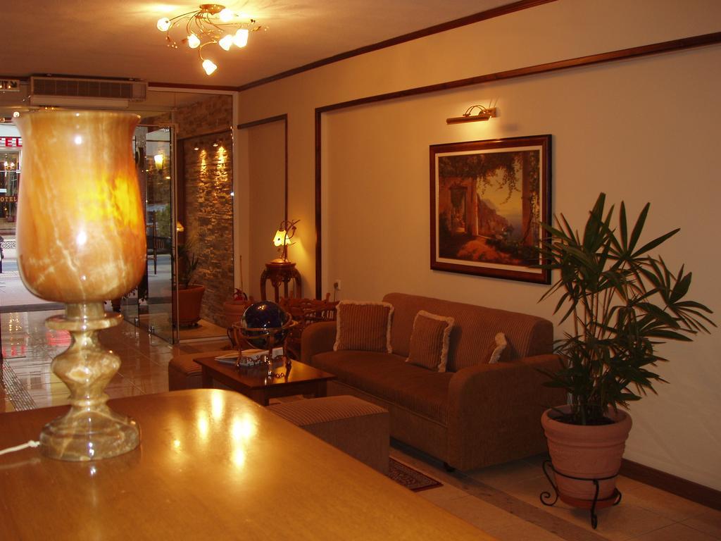 Hotel Lito Paralía Buitenkant foto