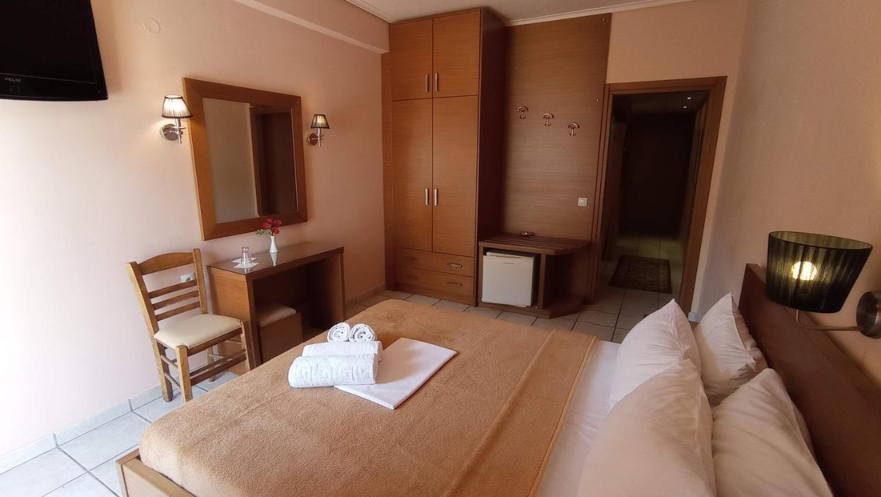 Hotel Lito Paralía Buitenkant foto