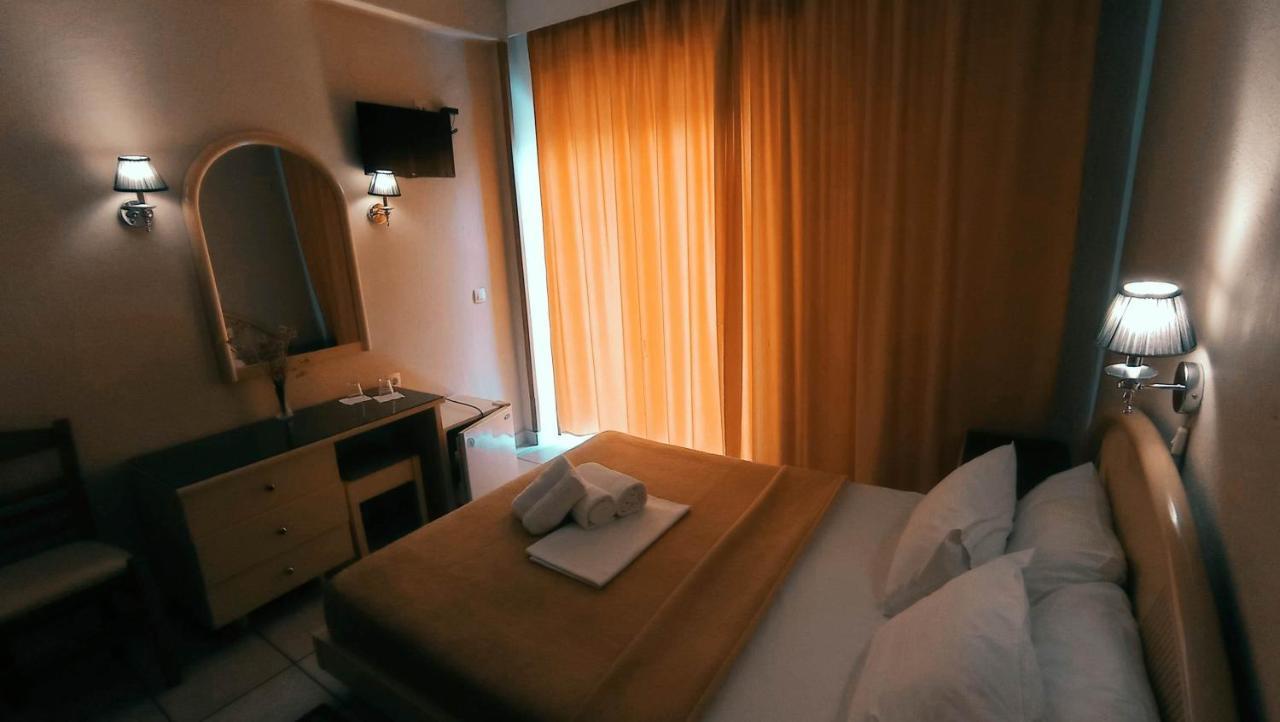 Hotel Lito Paralía Buitenkant foto